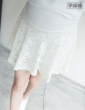 63838 Maternity Short Umbrella Skirt with Lacey Rose Petal Design and Yoga Waist, Safety Pants Included M-XL, MIT NT.490