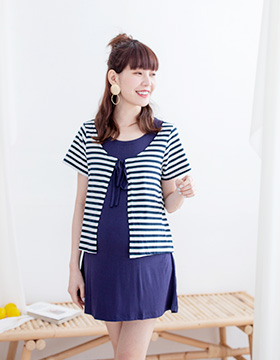 670754 Breastfeeding Suit: Fake two-piece stripe blouse with side open top NT.490